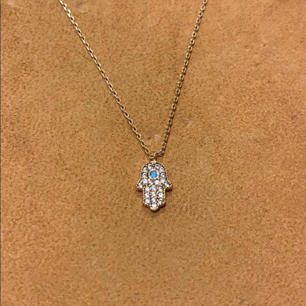 Trendy Hamsa hand delicate accent necklace